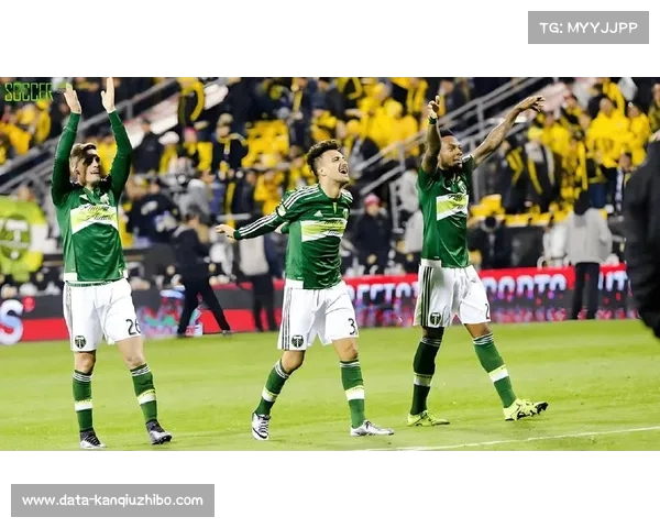 意甲联盟杯决赛迈阿密国际与西雅图海湾人冲突升级场面失控球迷纷纷逃离